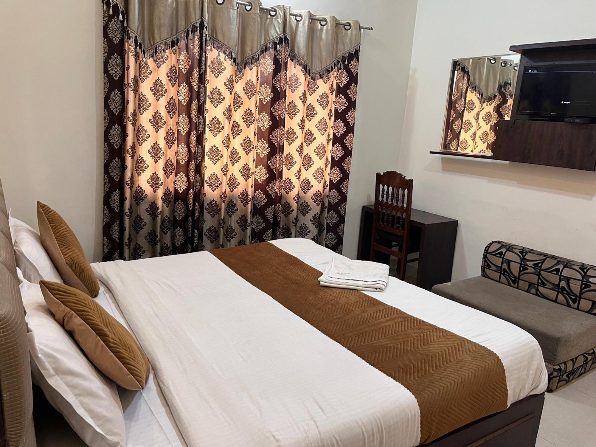 Star Metro In Hotel 3*