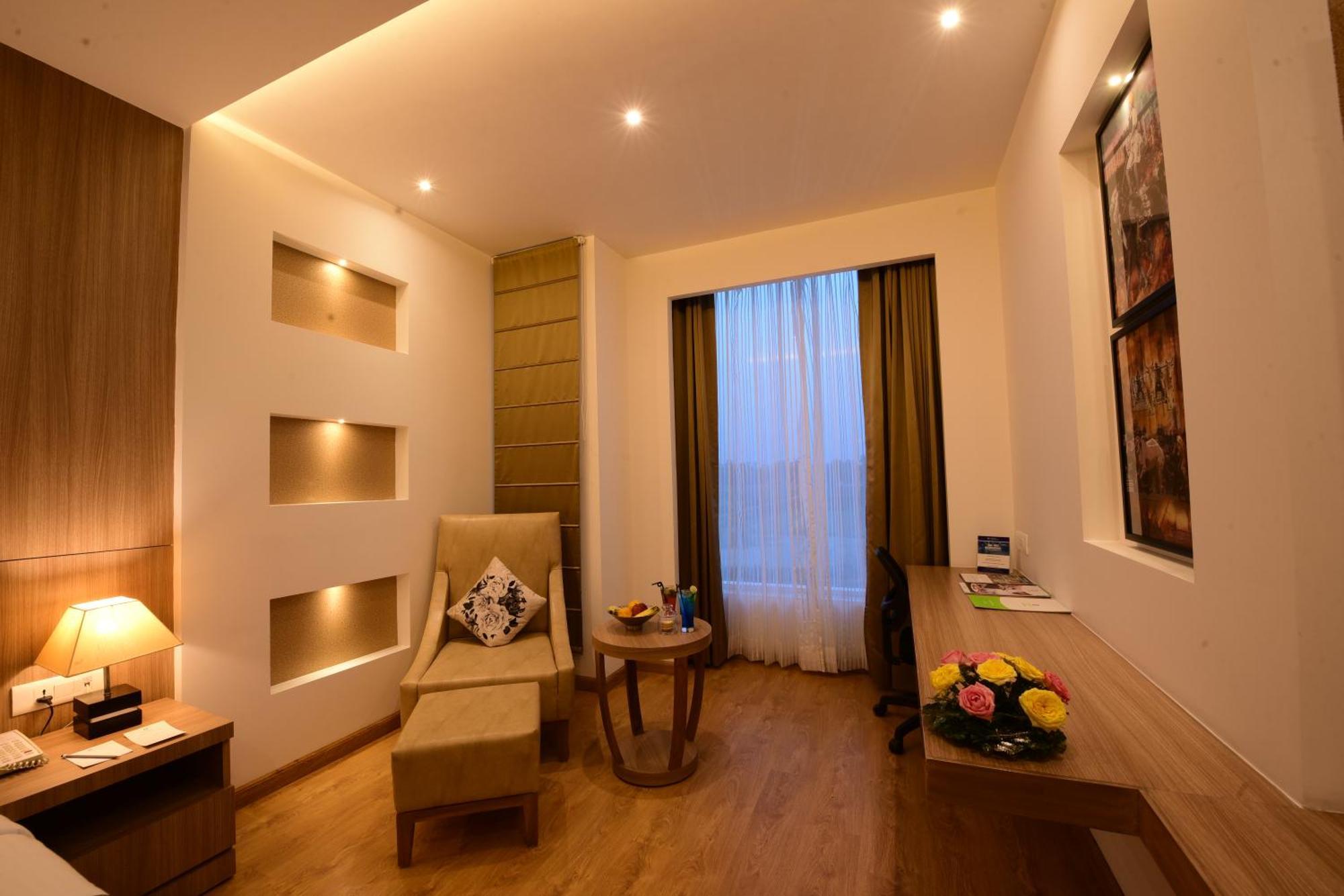 Hotel Surestay By Western