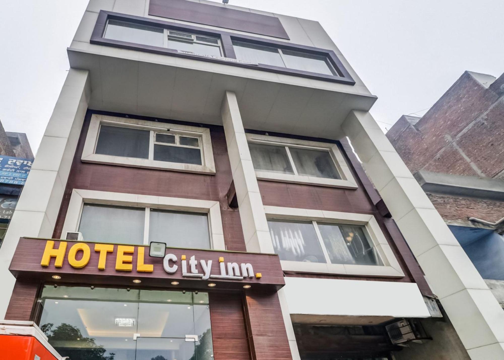 Hotel Super Capital O 3*