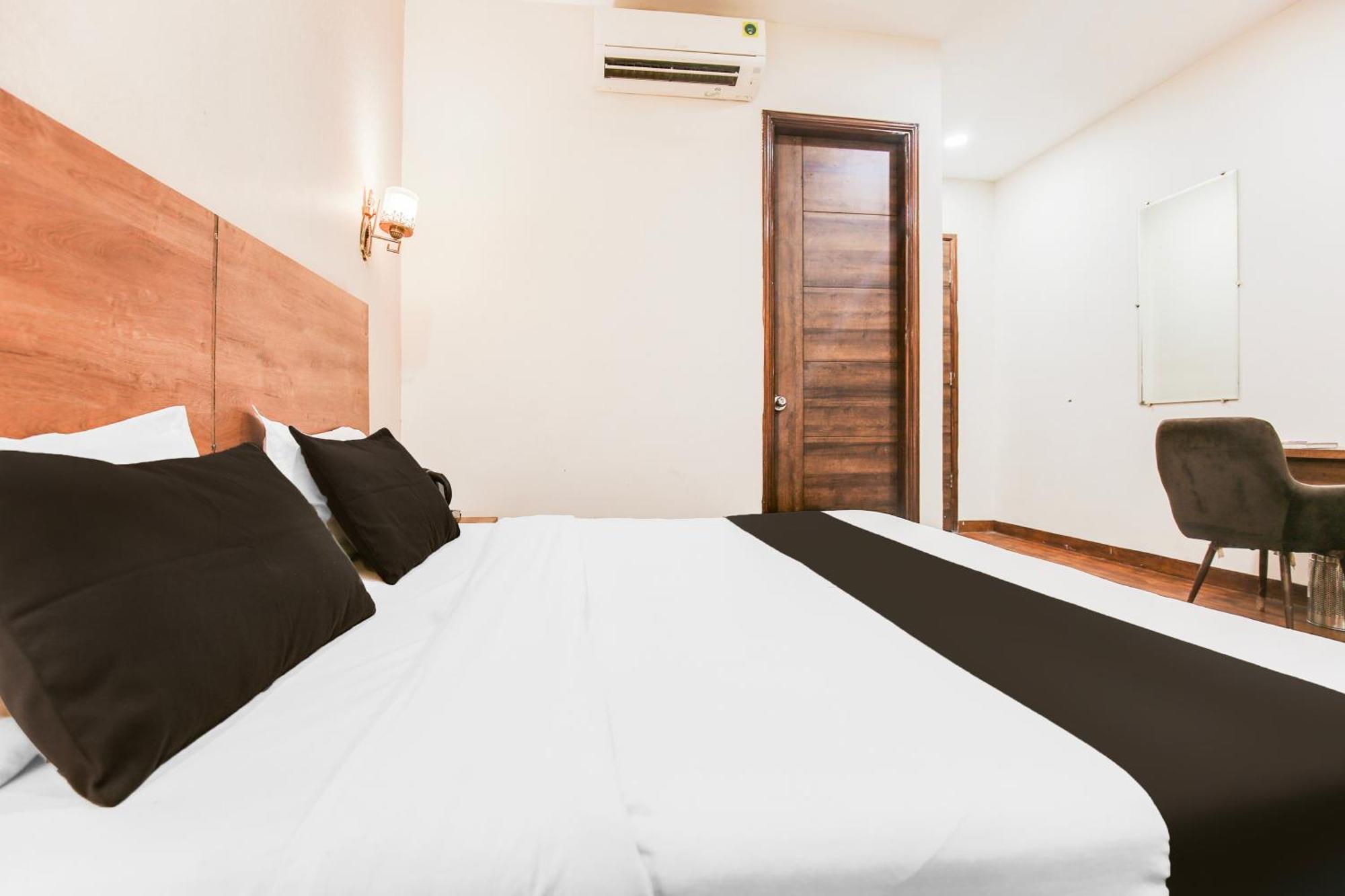 Hotel Super Townhouse Grand Fortune Amritsar