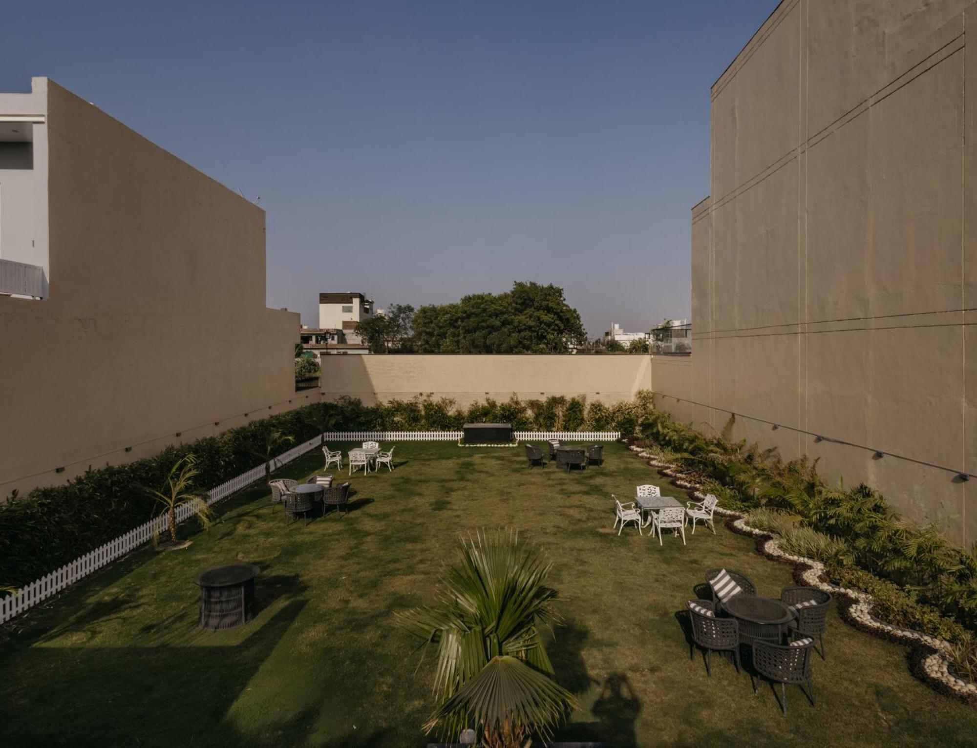 Hotel Luxury Lofts Amritsar
