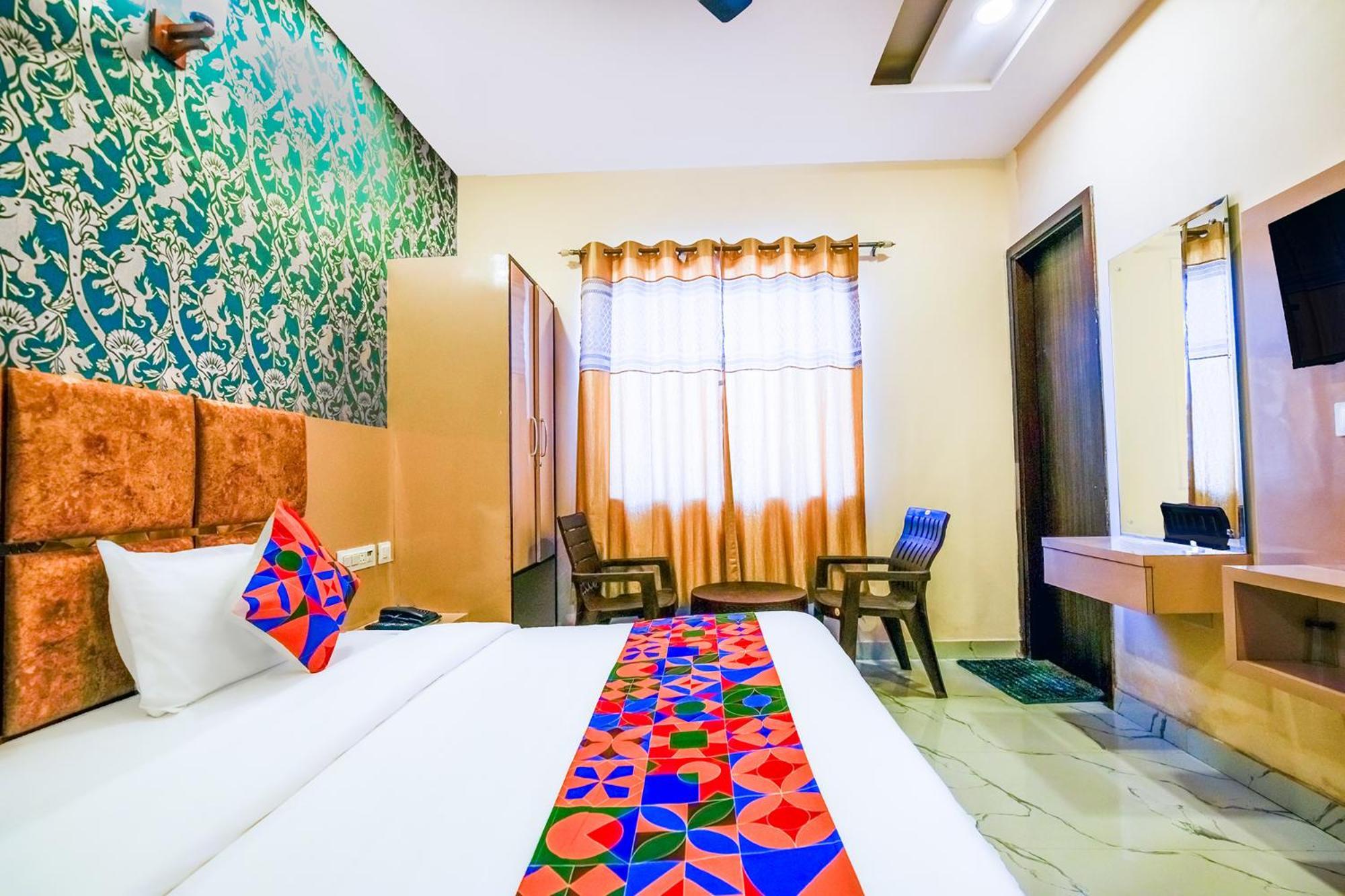 Hotel Fabhotel Lohgarh