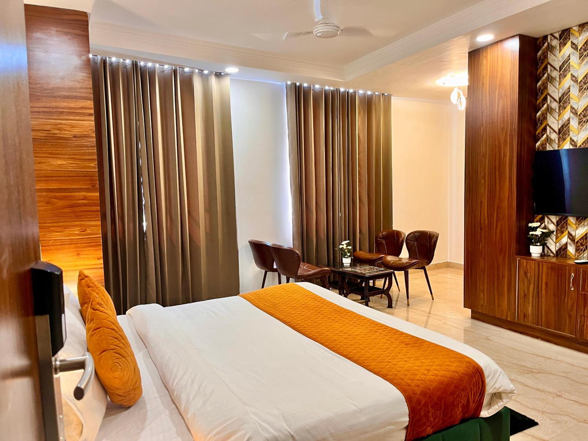 View With Swimming Pool - Best Selling In Near Golden Temple Amritsar