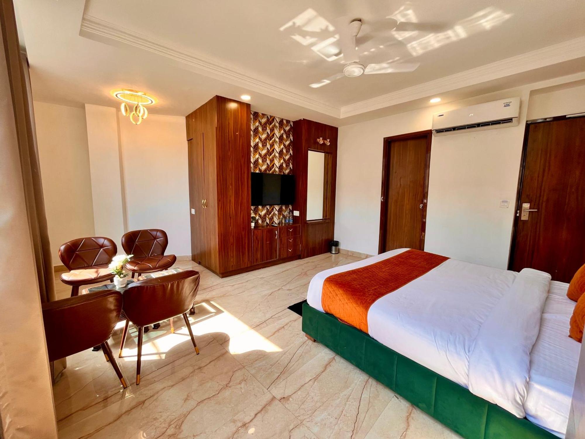 Hotel View With Swimming Pool - Best Selling In Near Golden Temple Amritsar