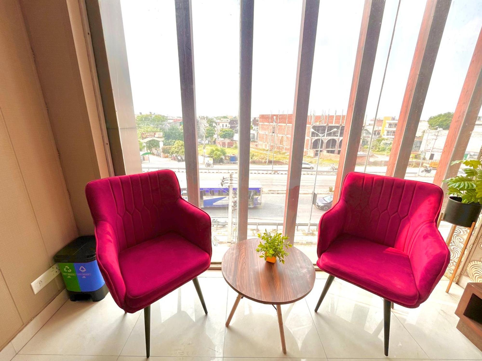 View With Swimming Pool - Best Selling In Near Golden Temple