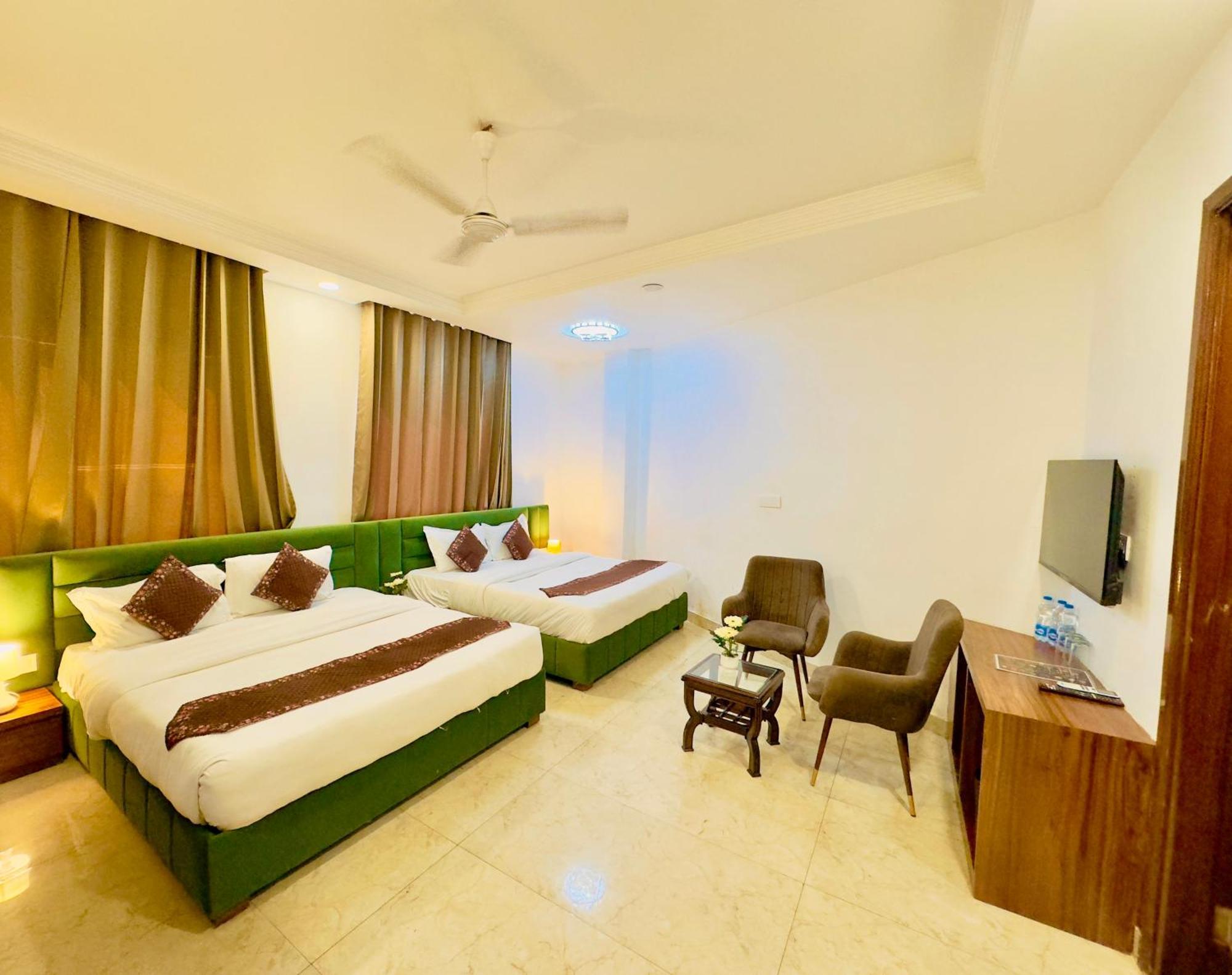 View With Swimming Pool - Best Selling In Near Golden Temple