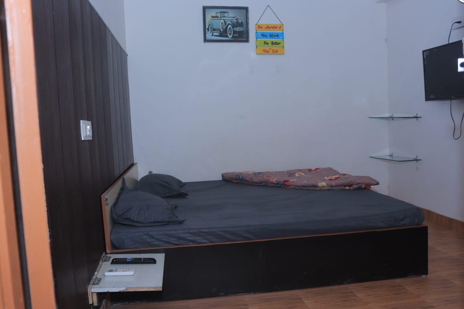 Hotel Madan Residency , Amritsar