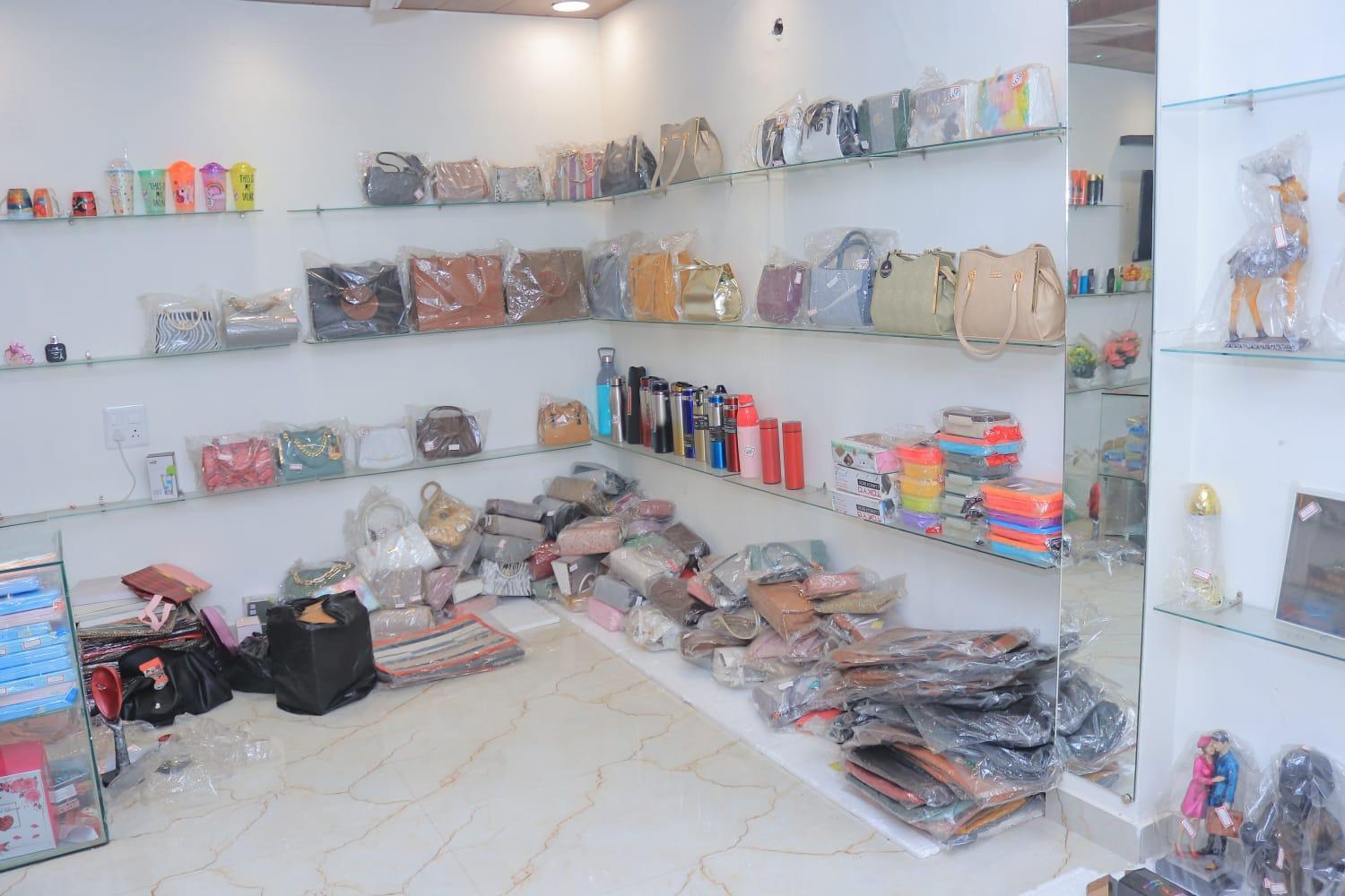 Hotel Madan Residency , 3*