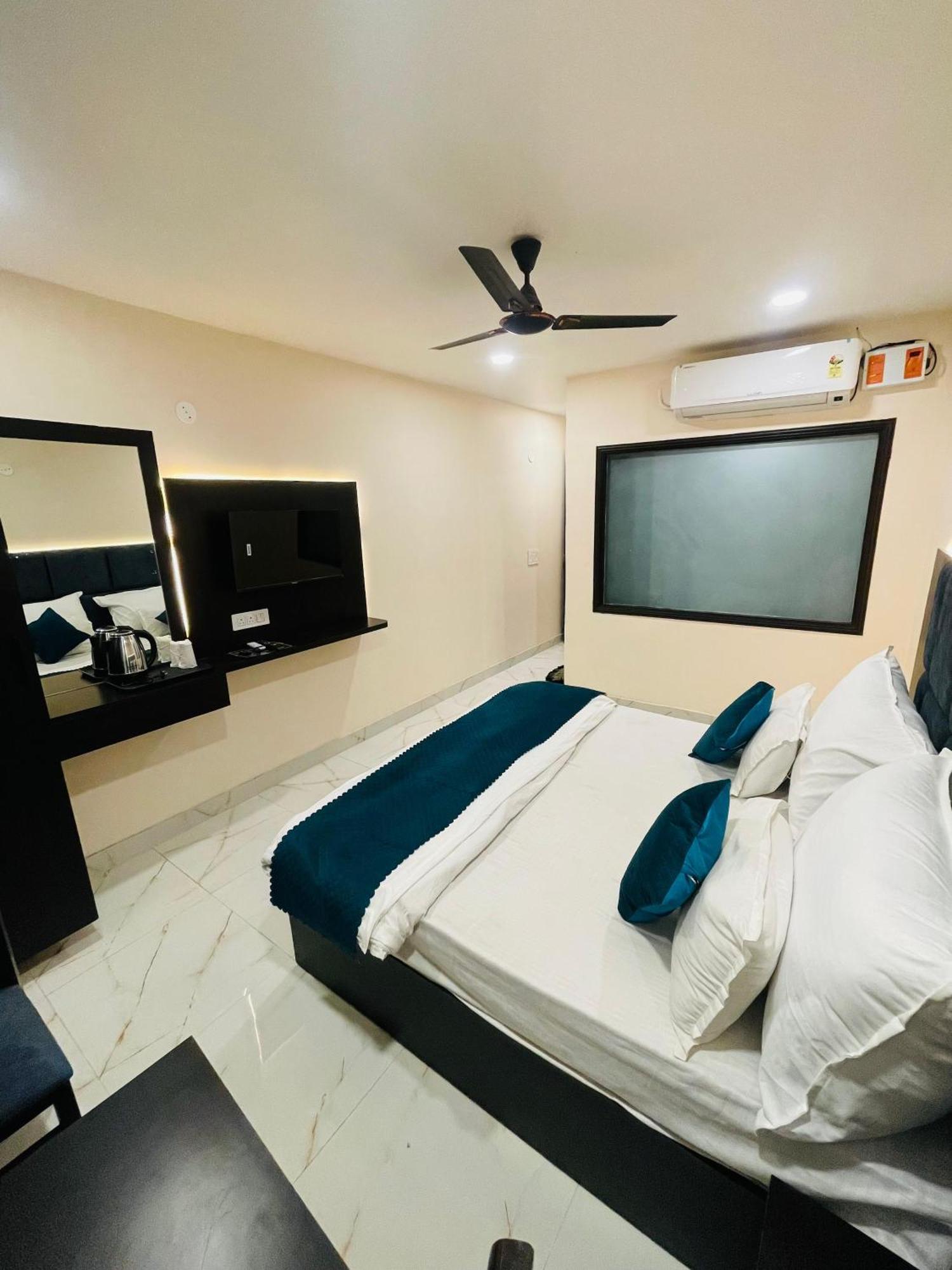 Hotel Coastal Royale
