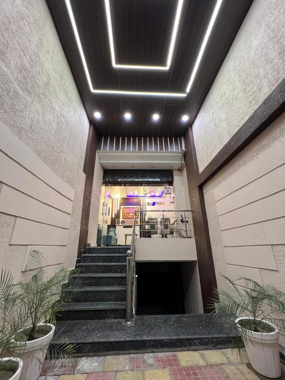 Coastal Royale Hotel 3*