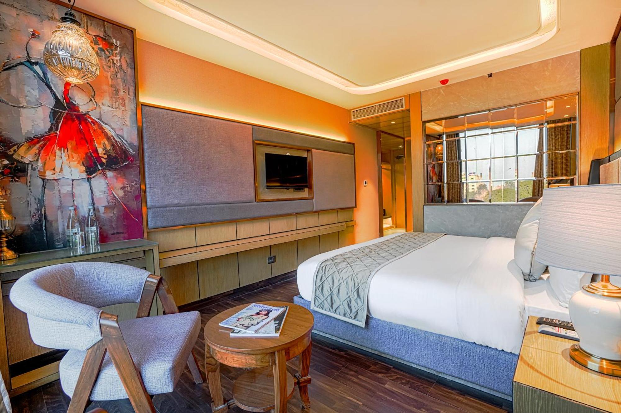 Levelup Signature Hotel 4*