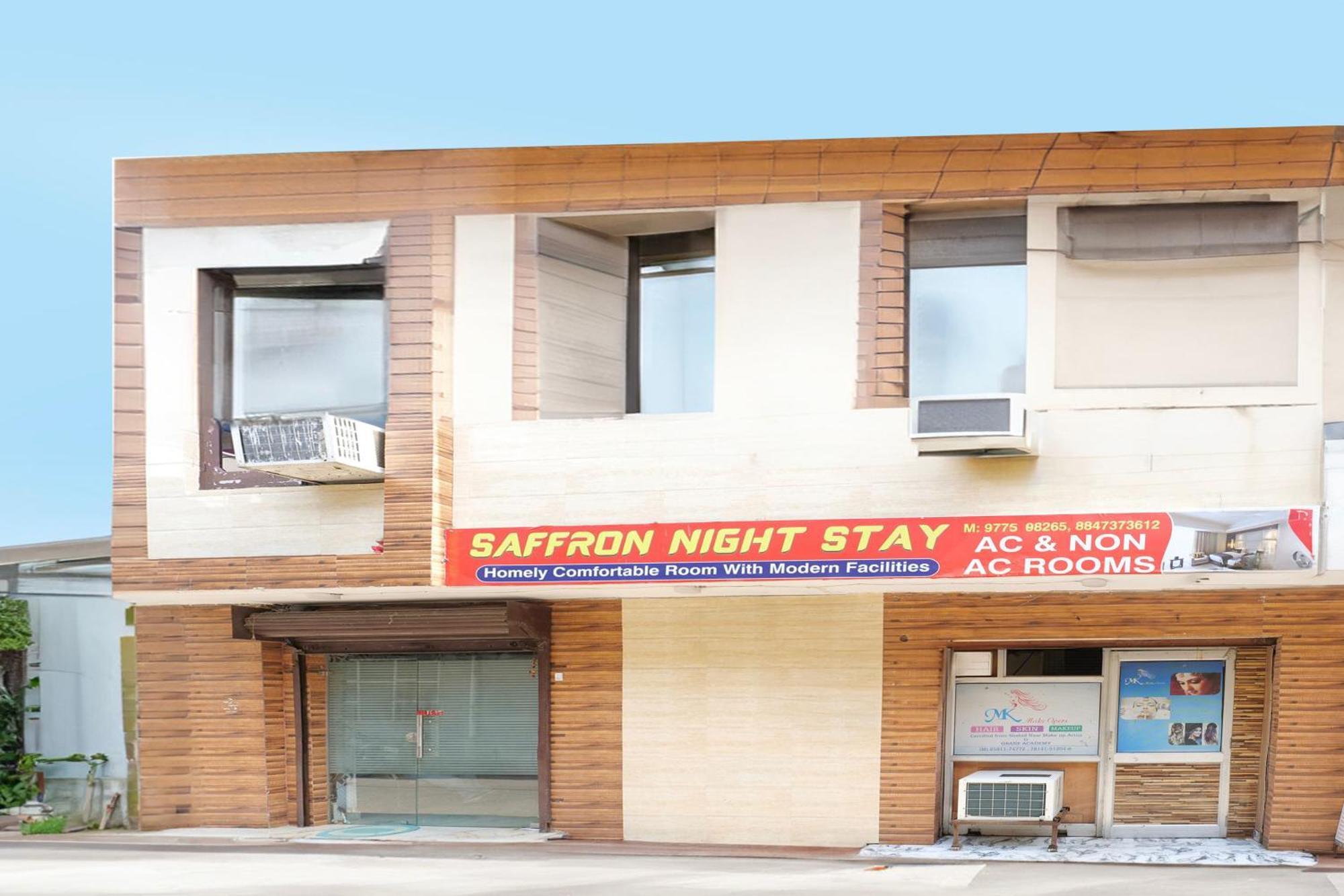 Hotel O Saffron Night