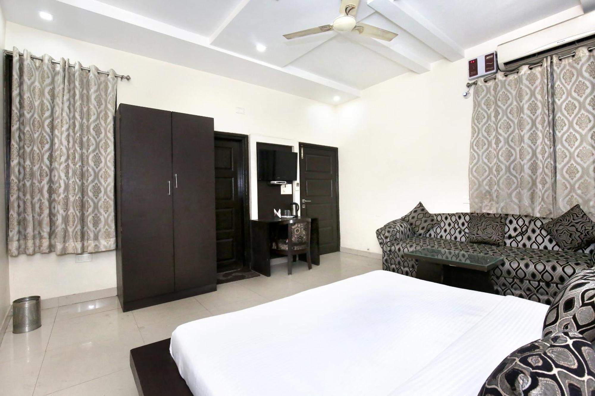 Hotel Collection O Nayyar 4*