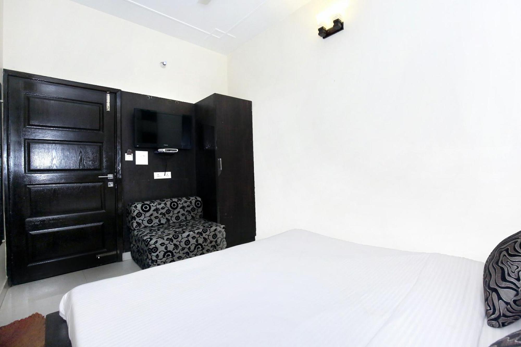 Collection O Nayyar Hotel Amritsar