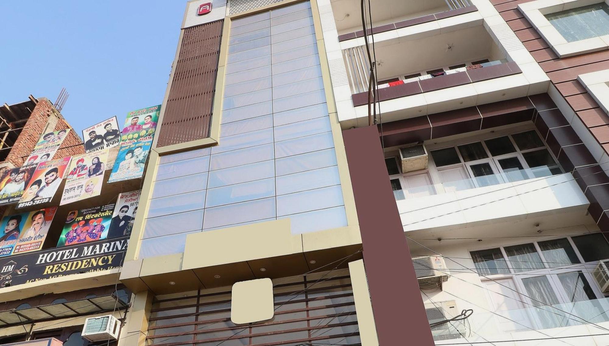 O Azaad Lifestyle Hotel 3*