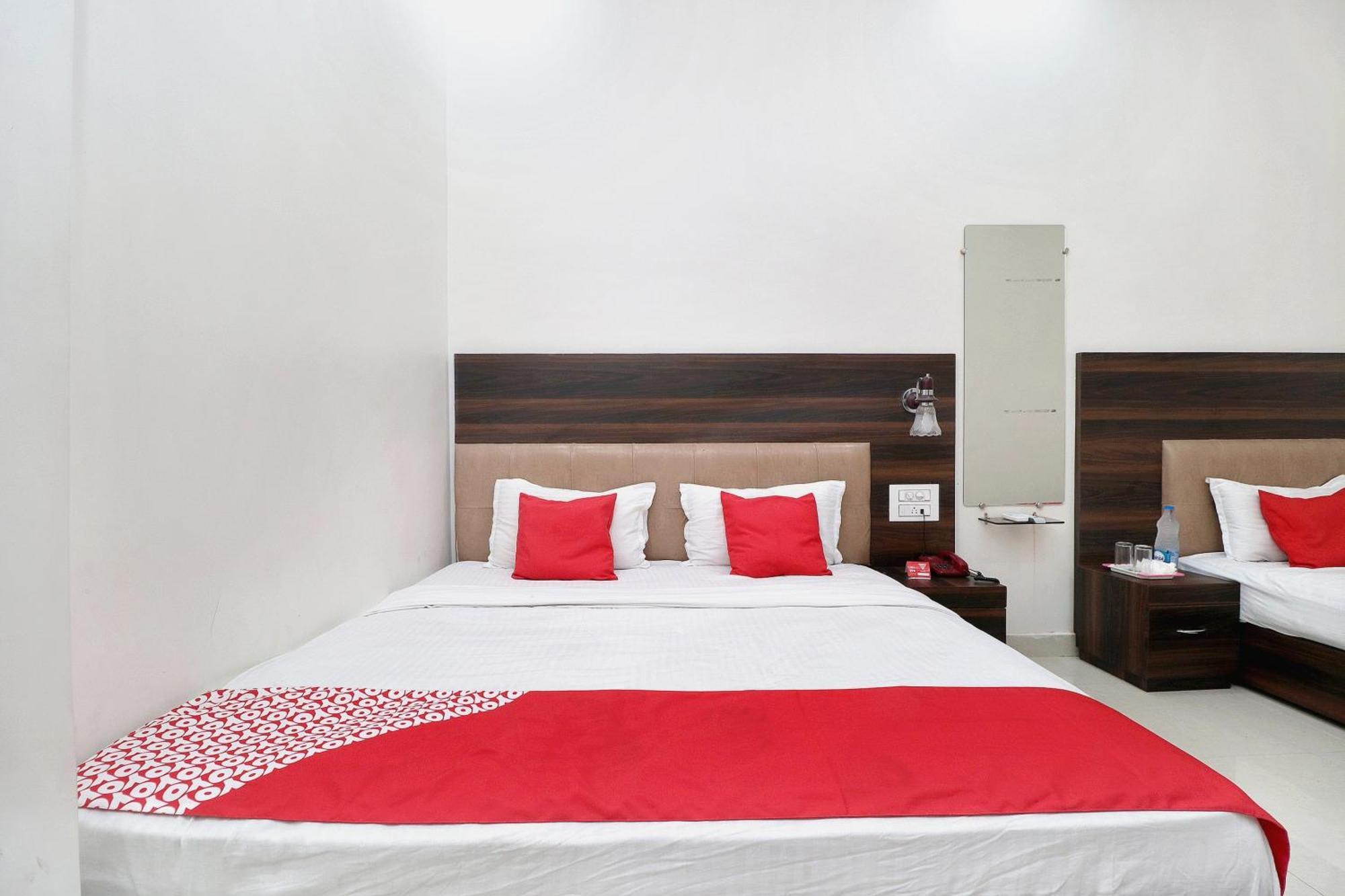 Hotel O Livinn Hub 3*