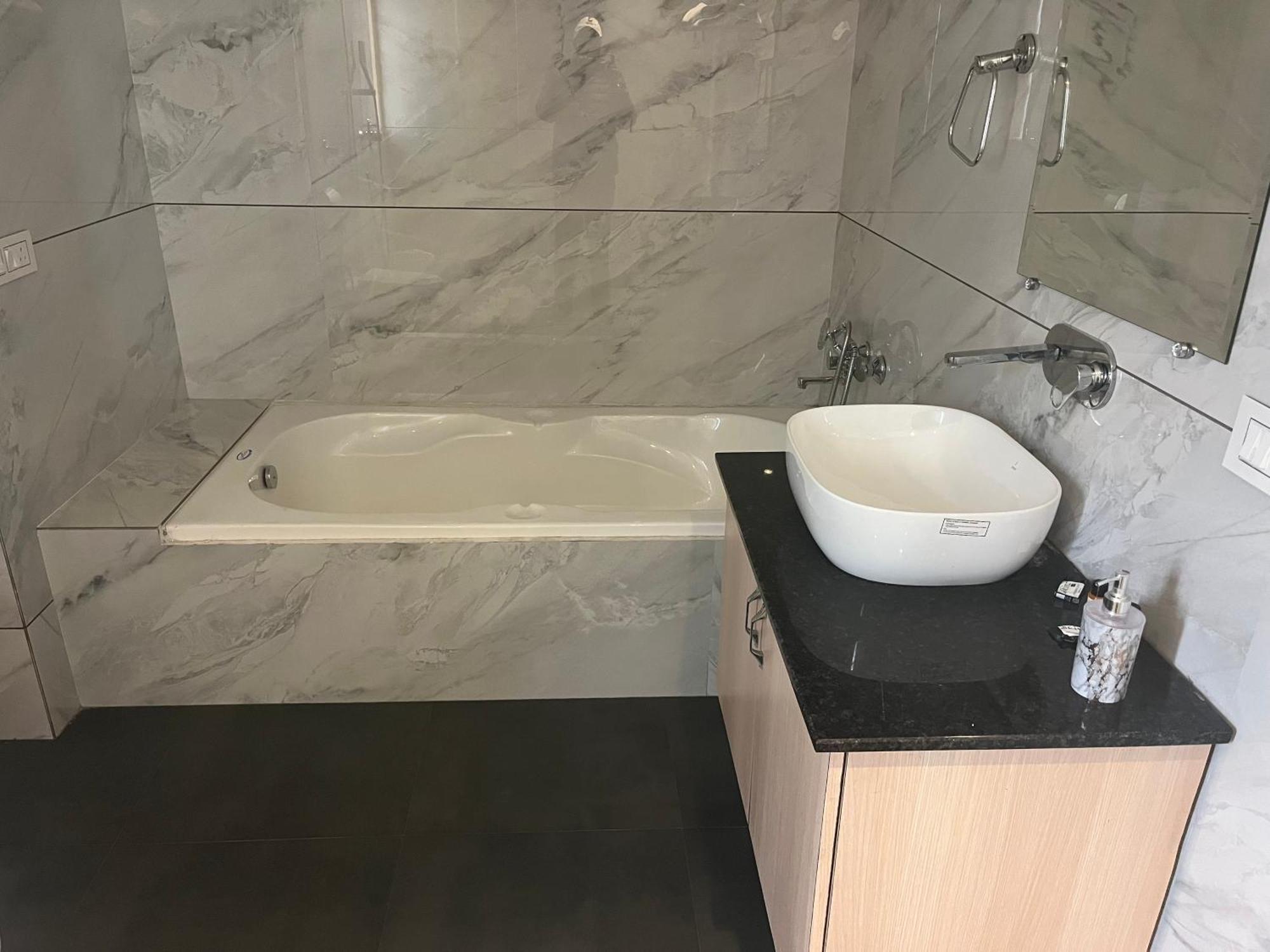 Exotic - 5 Min Walk From Golden Temple Hotel