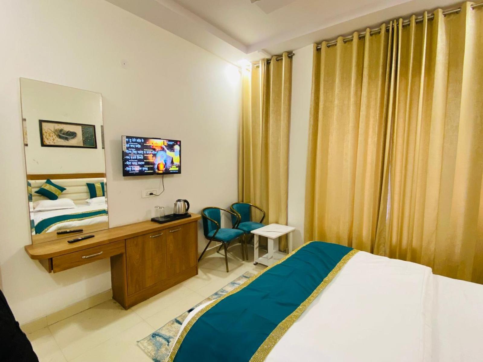 Hotel Ry Luxuries 3*