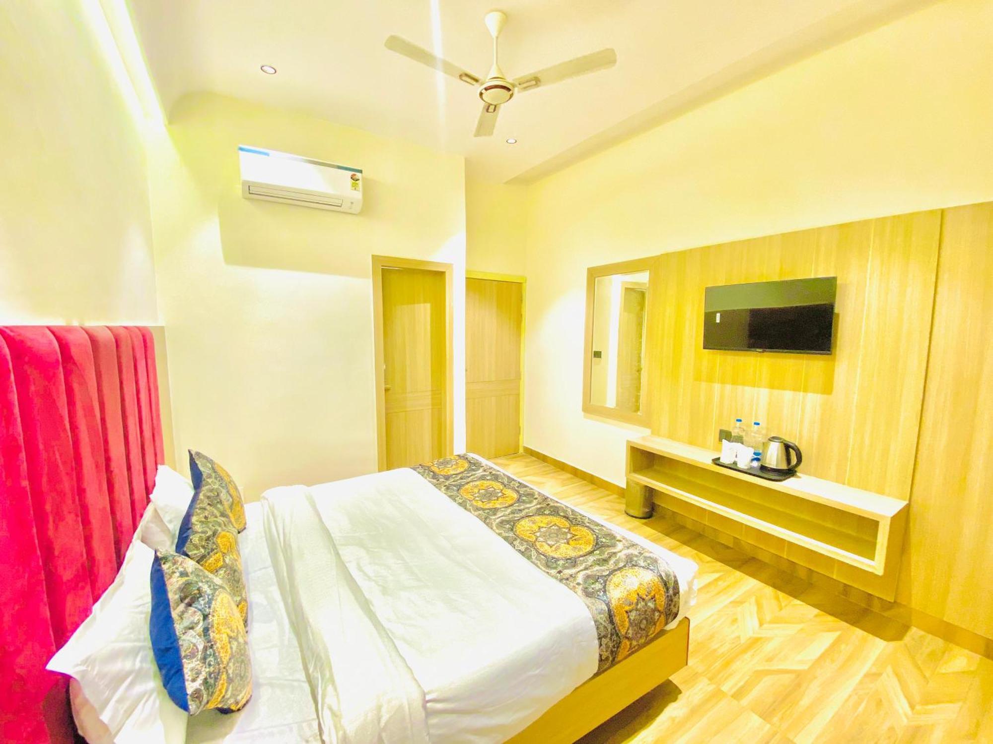 Hotel Park Plaza Near Golden Temple