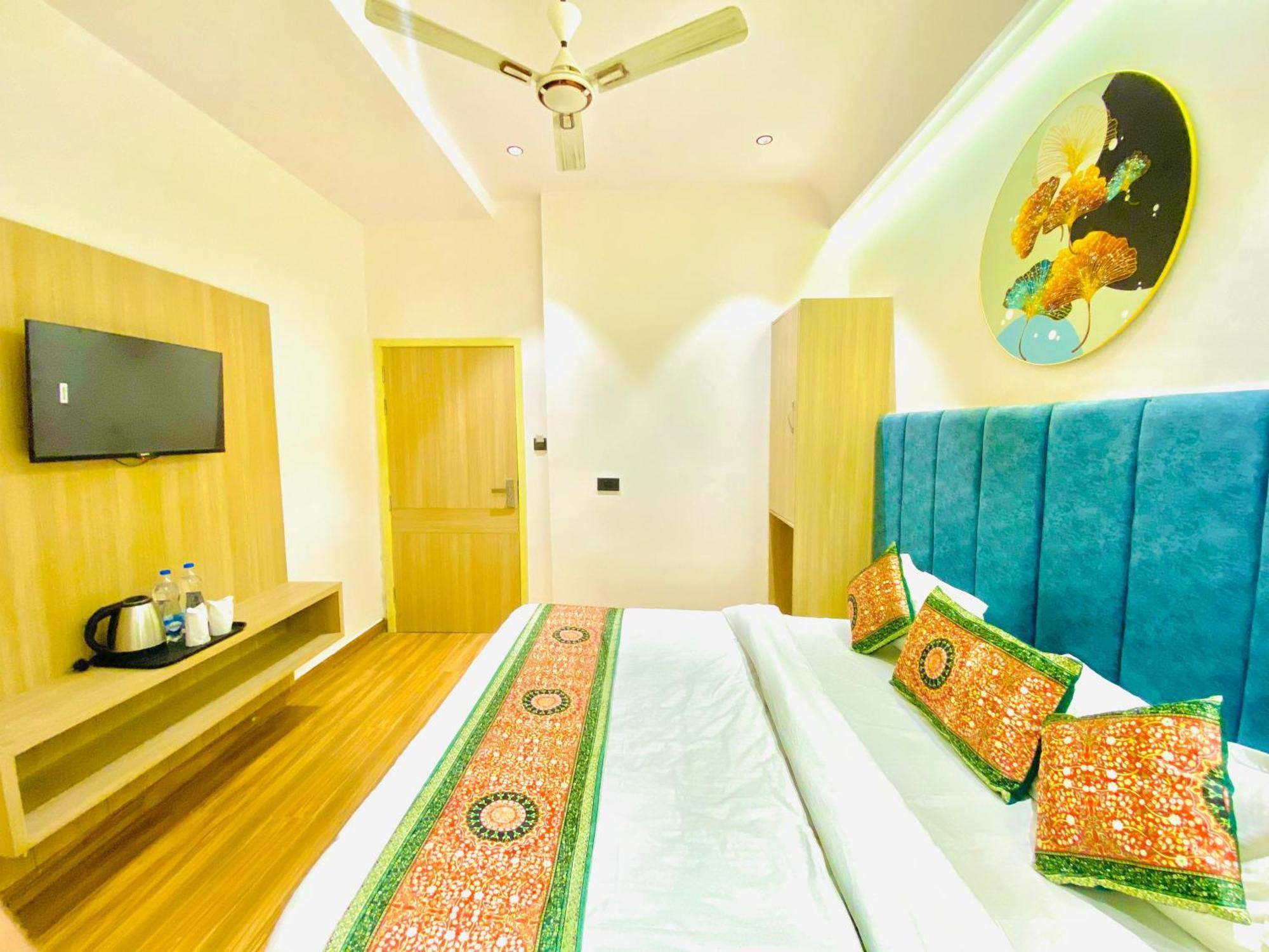 Hotel Park Plaza Near Golden Temple
