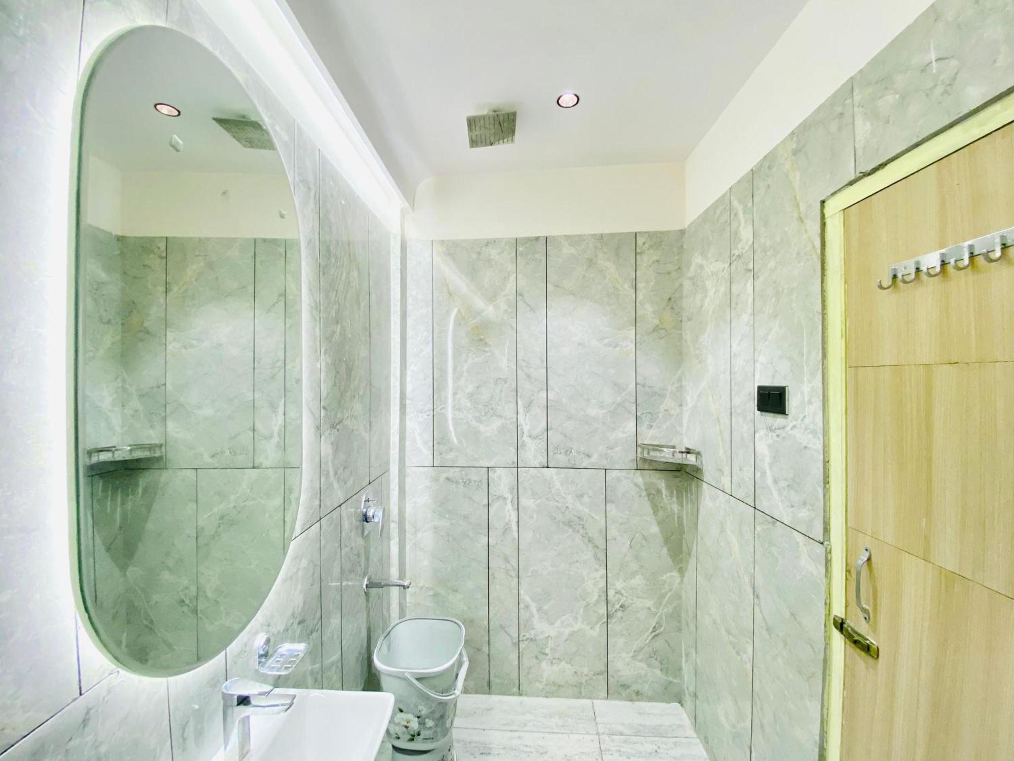 Park Plaza Near Golden Temple Hotel 3*