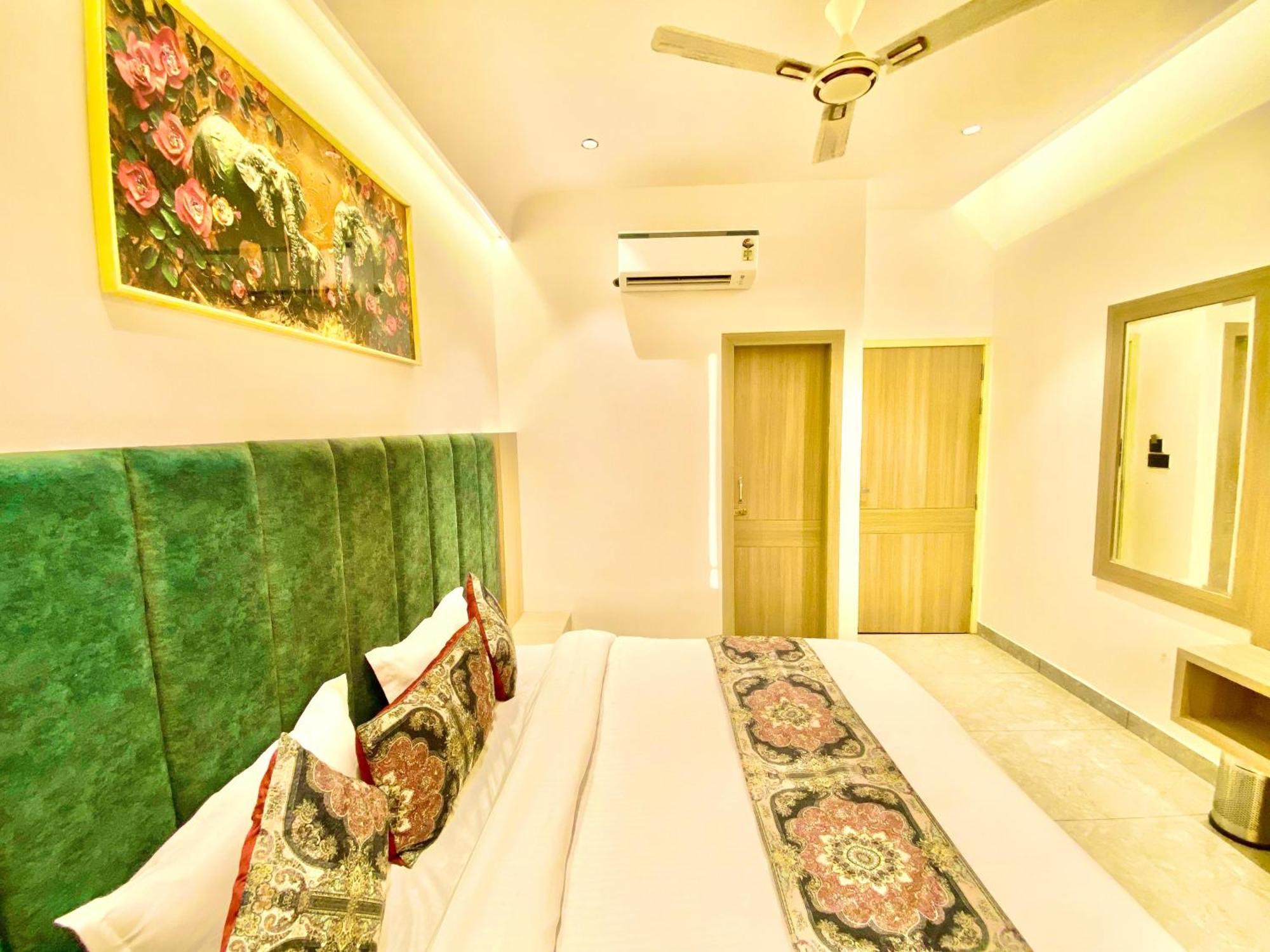 Hotel Park Plaza Near Golden Temple 3*