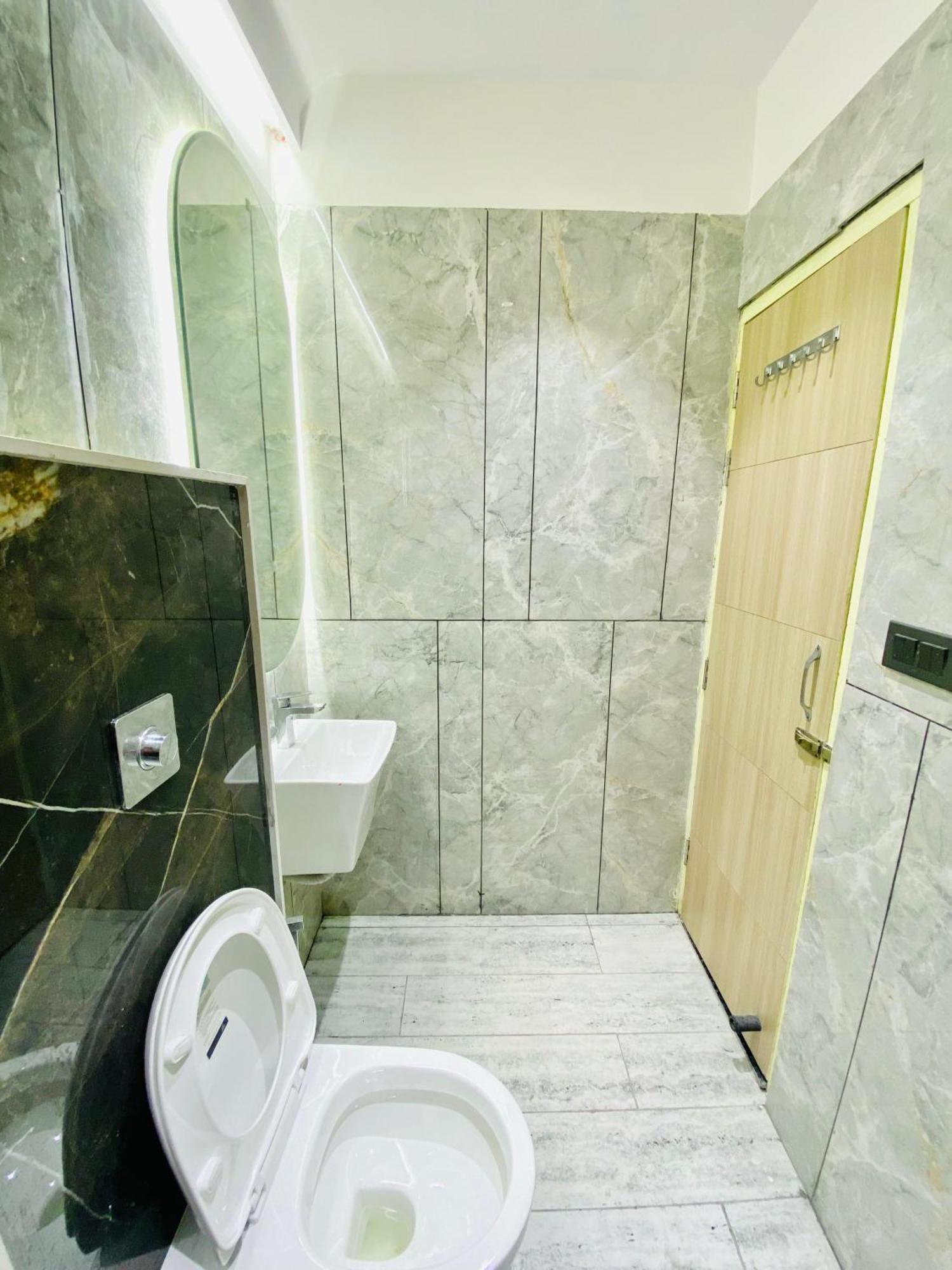 Hotel Park Plaza Near Golden Temple Amritsar
