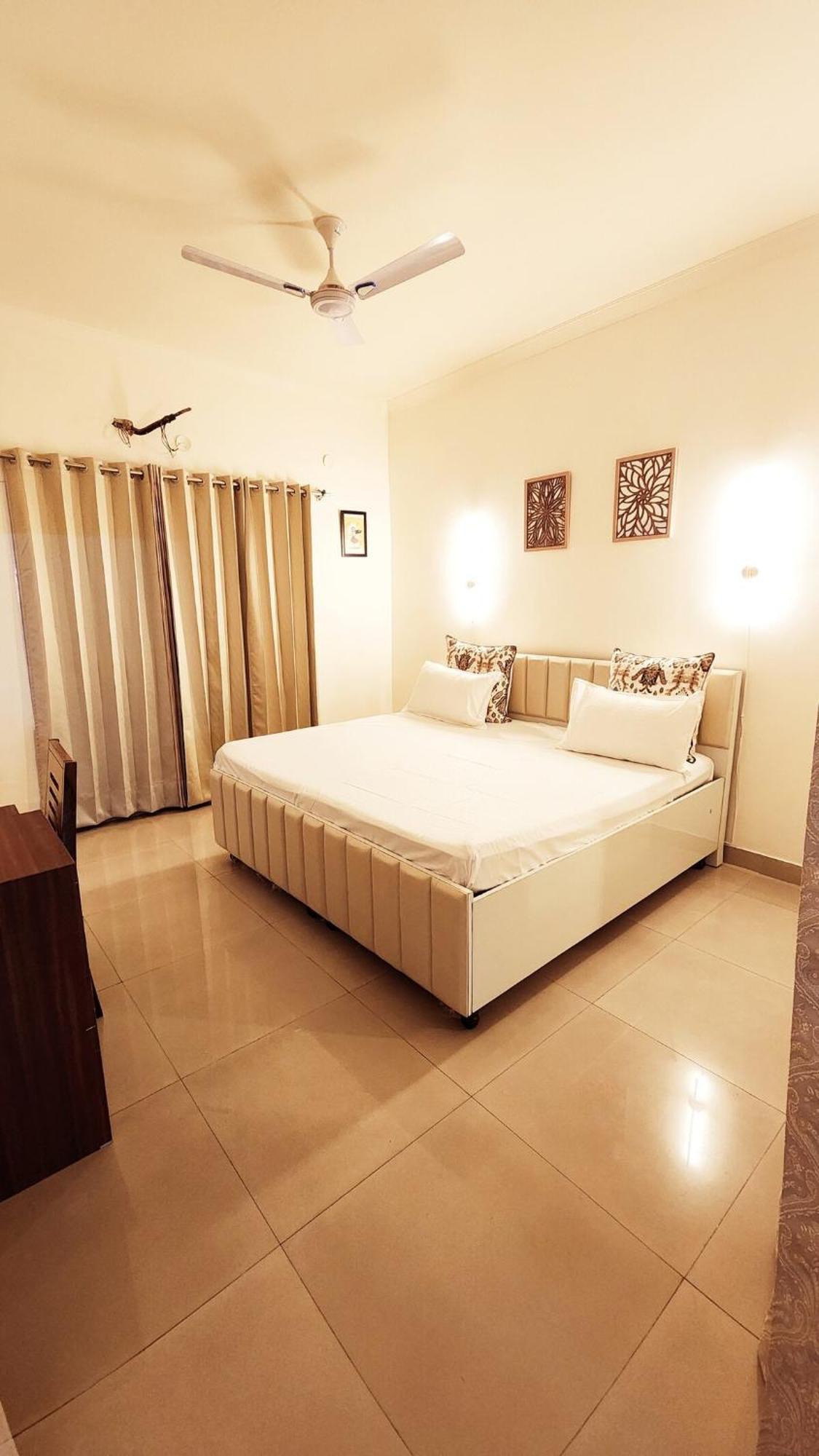 Apartment Cozy 3 Bedroom With Location Amritsar