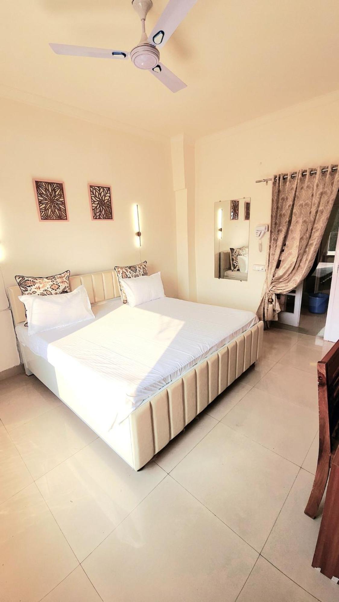 Apartment Cozy 3 Bedroom With Location *