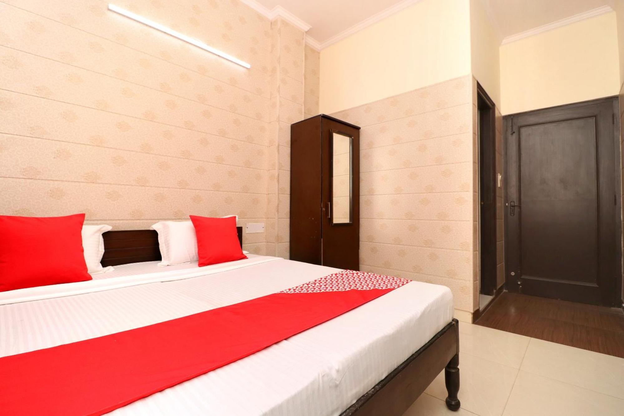 Hotel O Mall Residency Amritsar