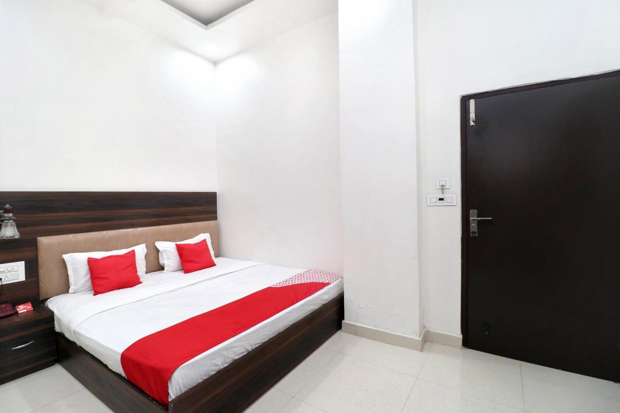 O Livinn Hub Hotel 3*