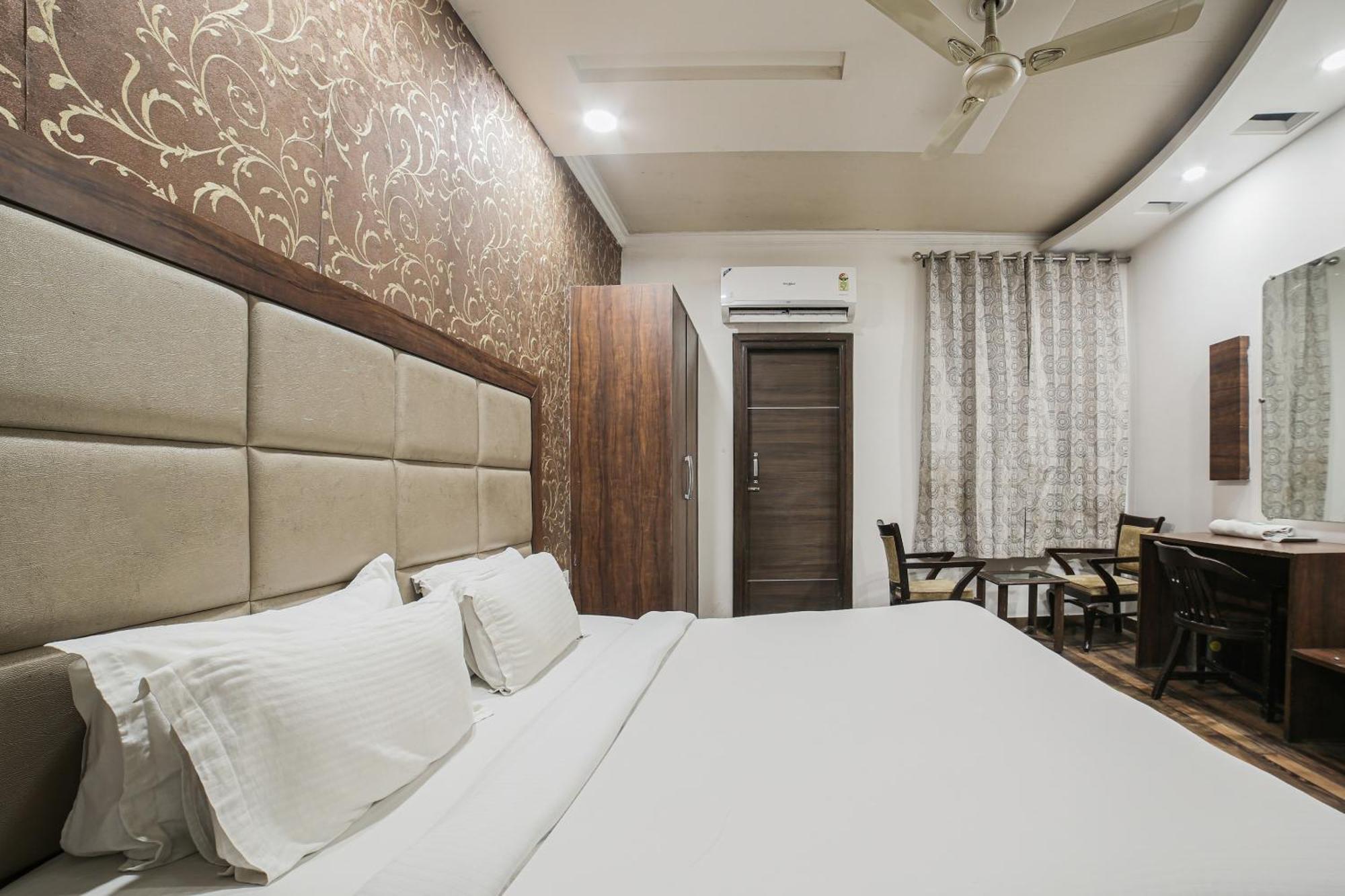 Super Townhouse Hollywood Heights Hotel Amritsar