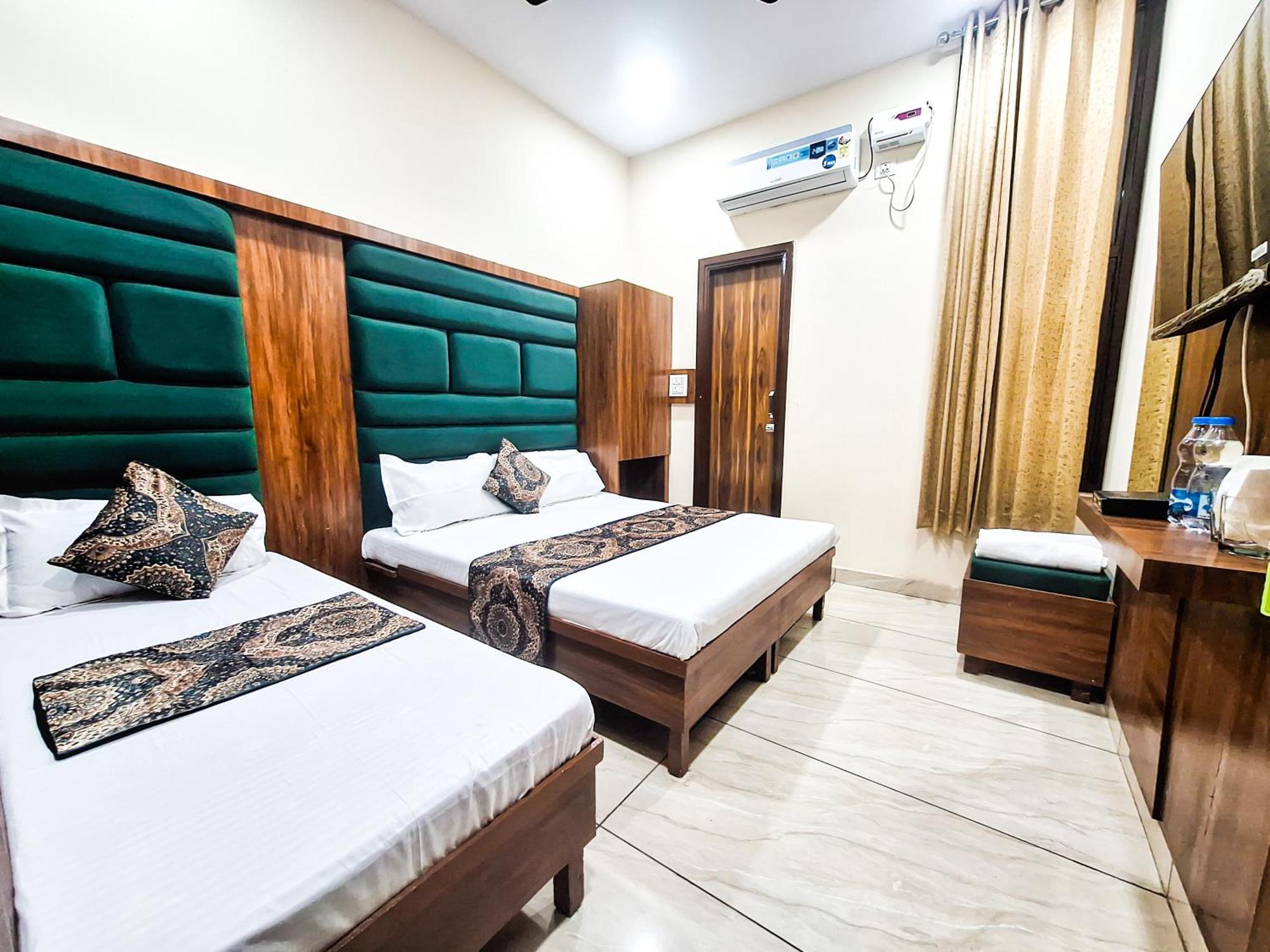 Anjana - 5 Min Away From Golden Temple 3*