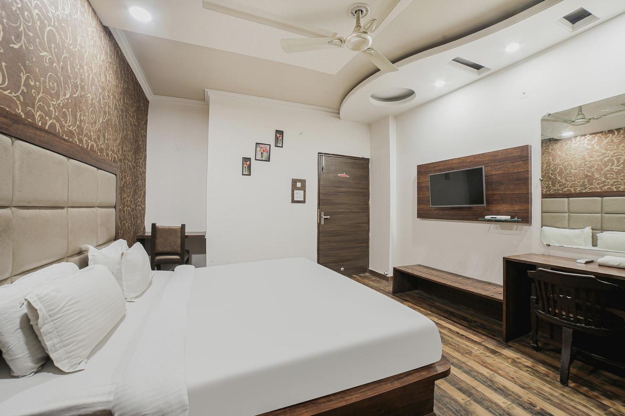 Hotel Super Townhouse Hollywood Heights Amritsar