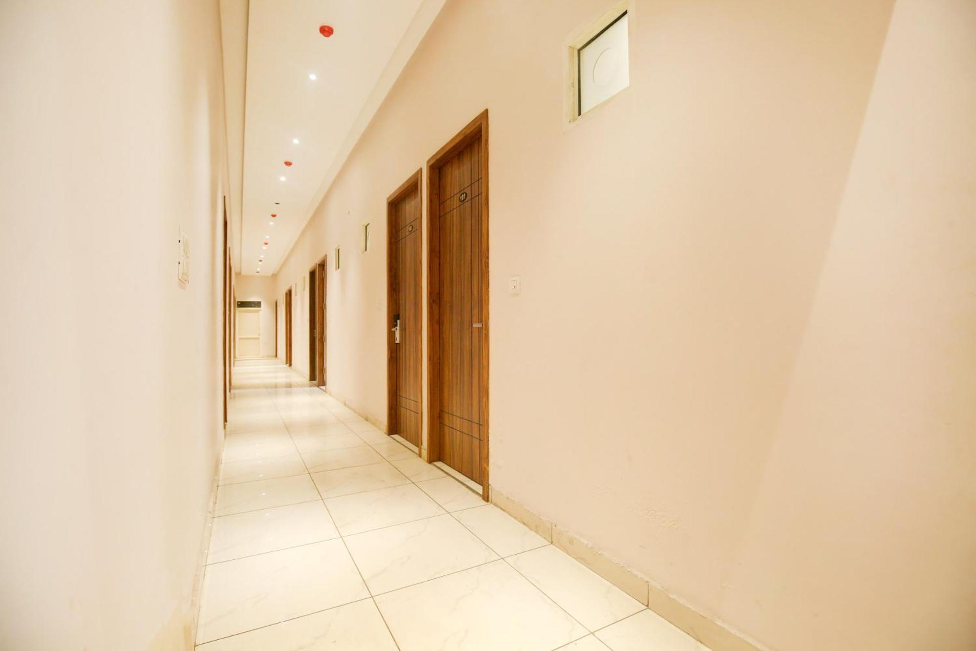 Hotel O Baba Tara Singh Ji Yatri Niwas Amritsar