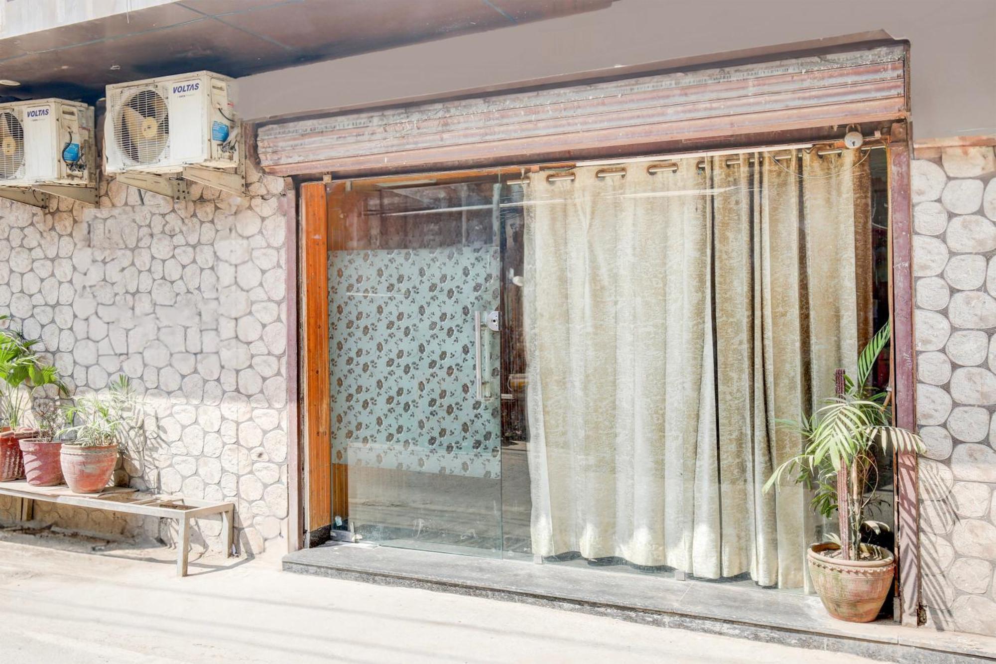O Avtar Hotel 3*