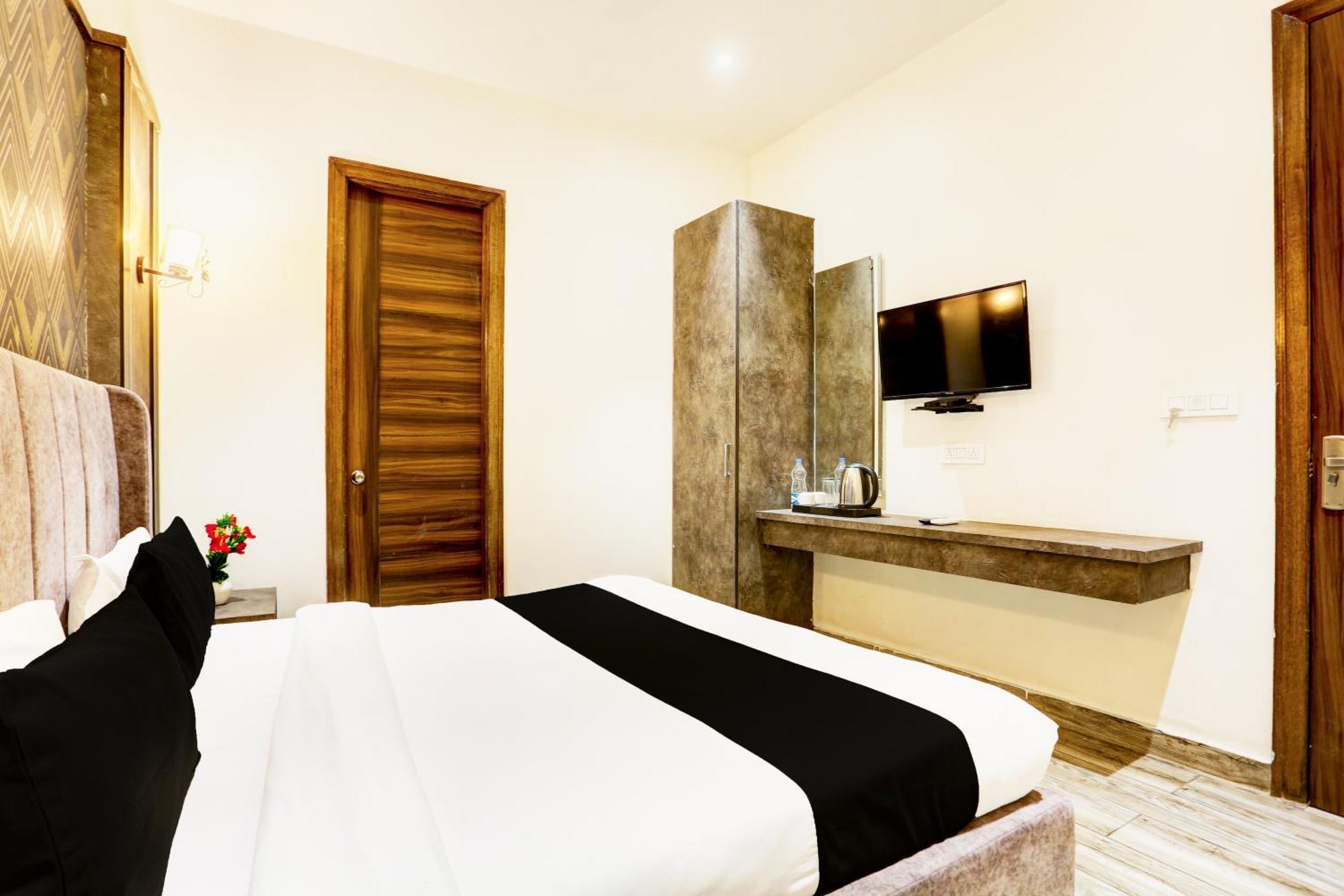 Super Collection O Near Bus Stand Hotel Amritsar