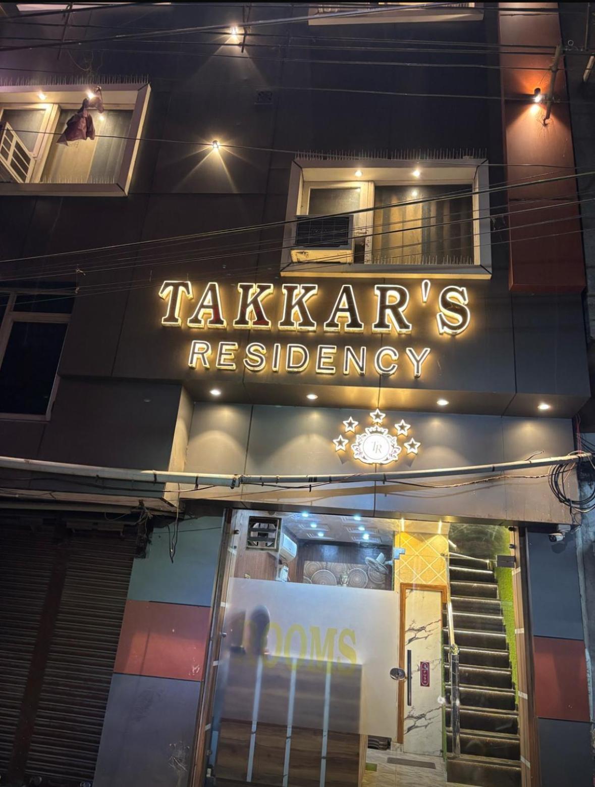 Bed & Breakfast Takkars Residency 5 Min Walk From Golden Temple Amritsar