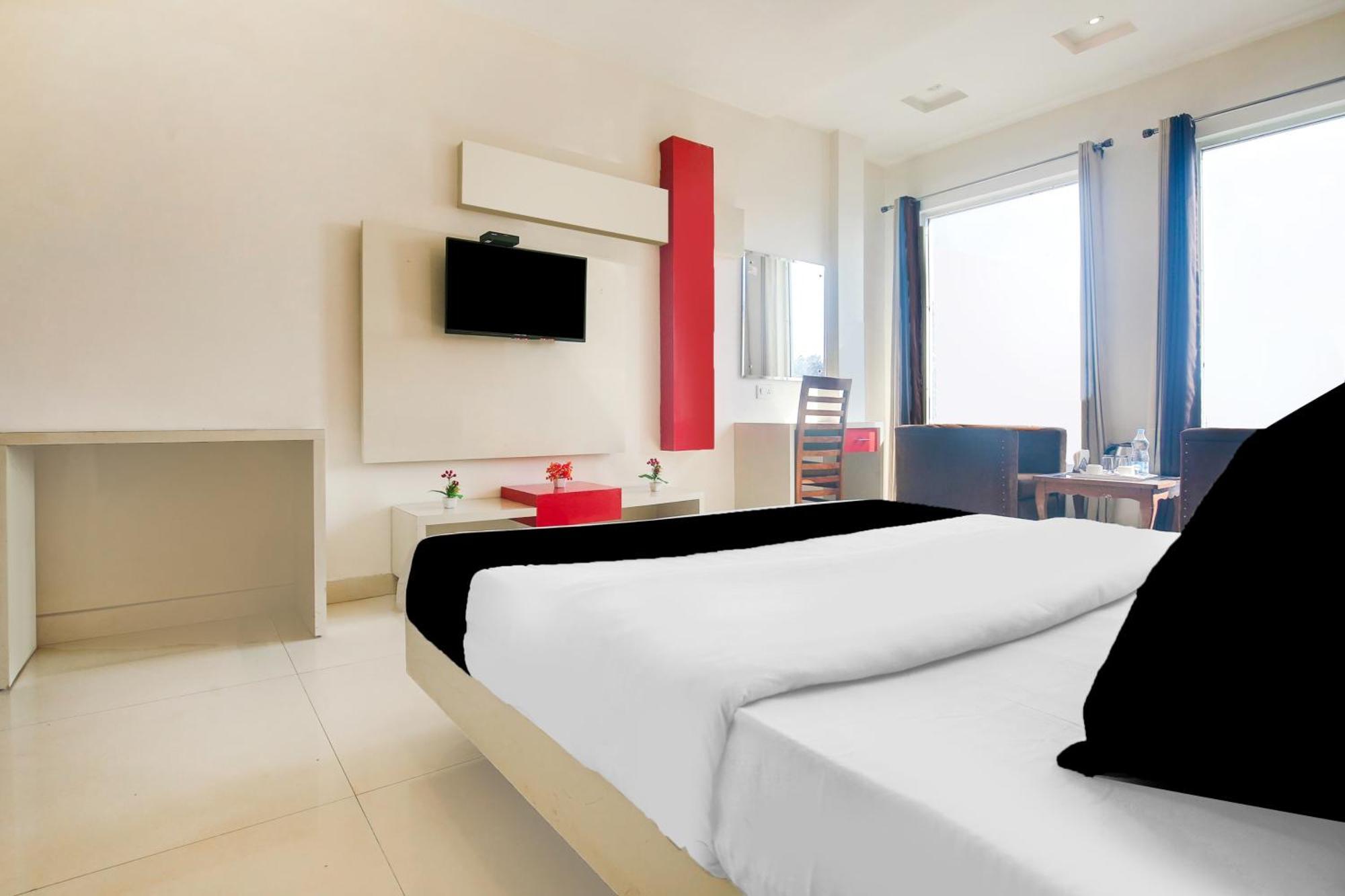 Super Collection O Near Railway Station Hotel Amritsar