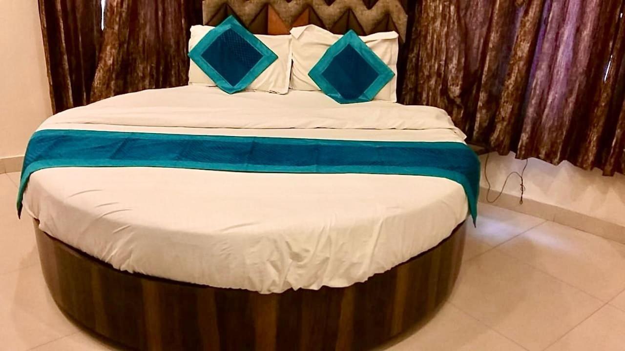 Novelty - 2 Min Walk From Golden Temple Hotel Amritsar