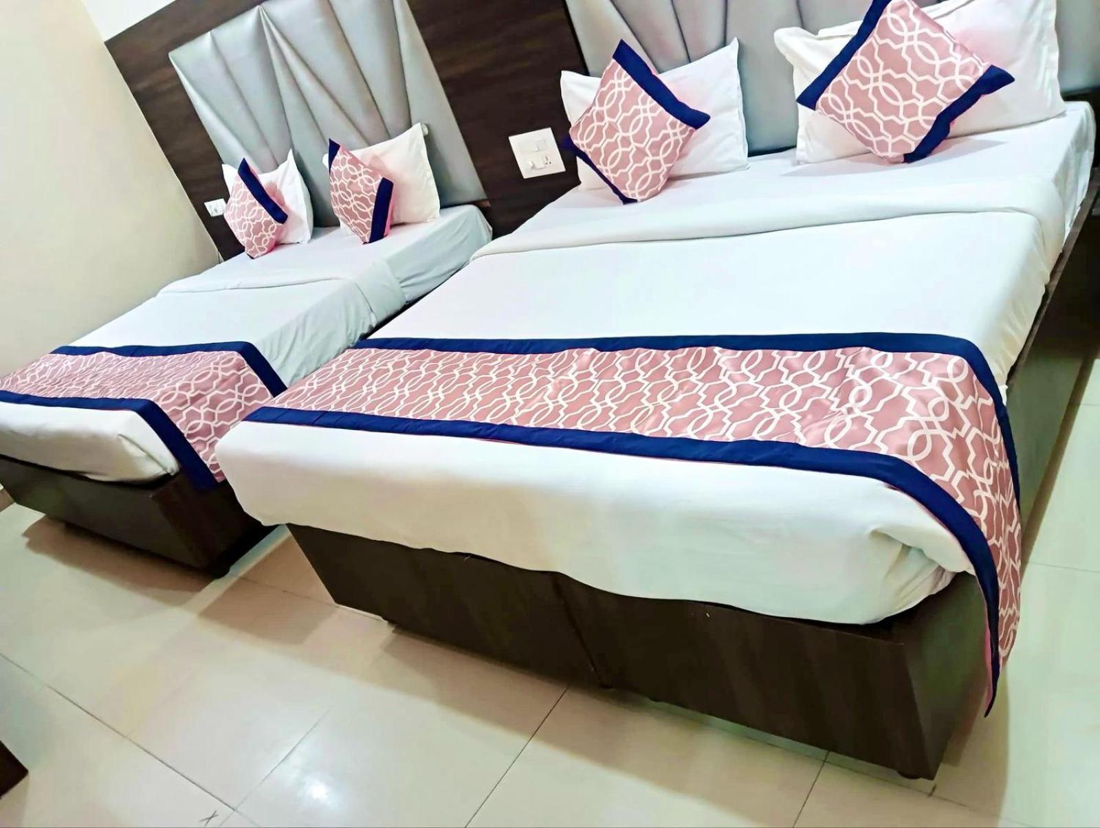 Novelty - 2 Min Walk From Golden Temple *