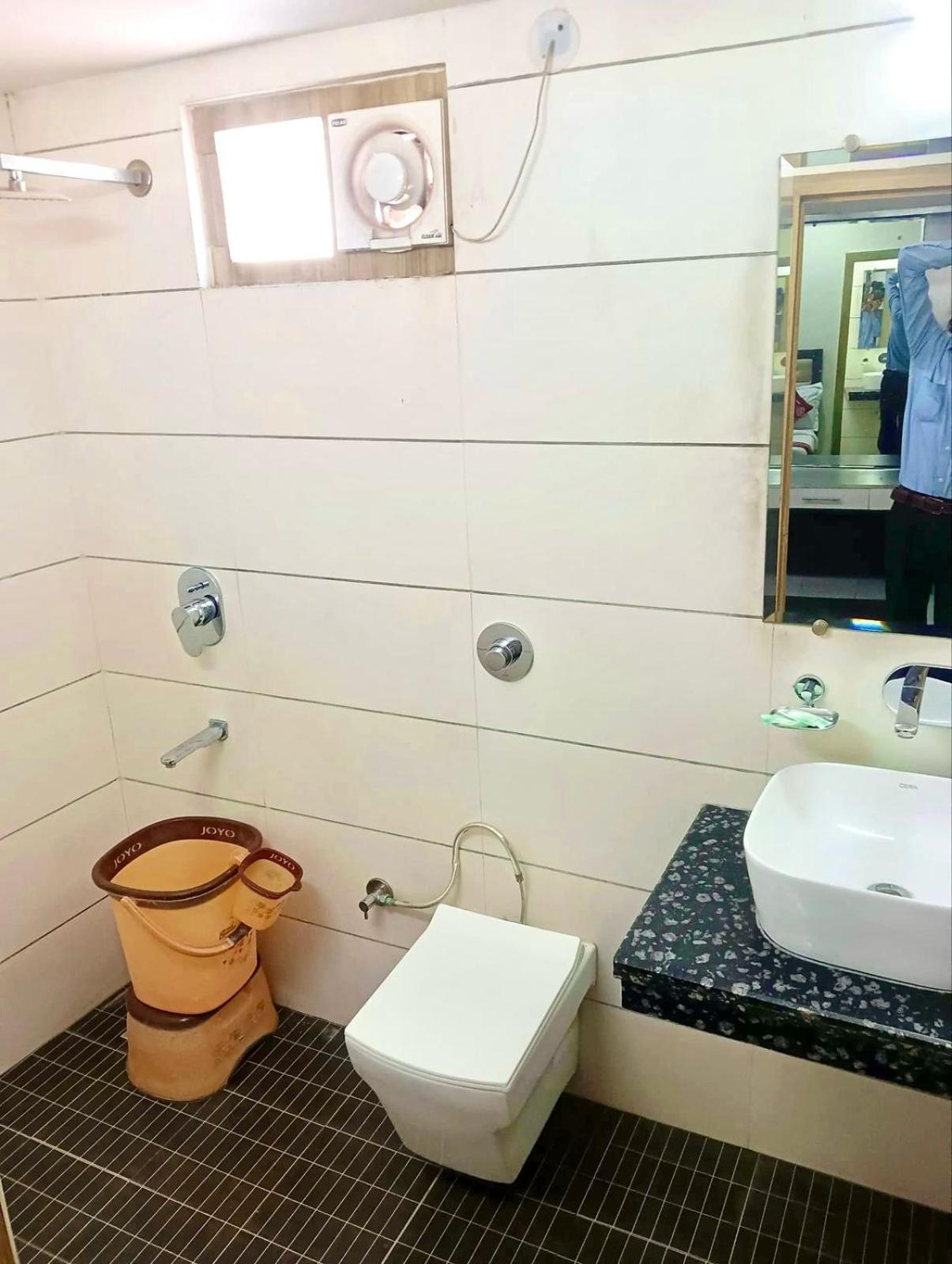 Novelty - 2 Min Walk From Golden Temple Amritsar
