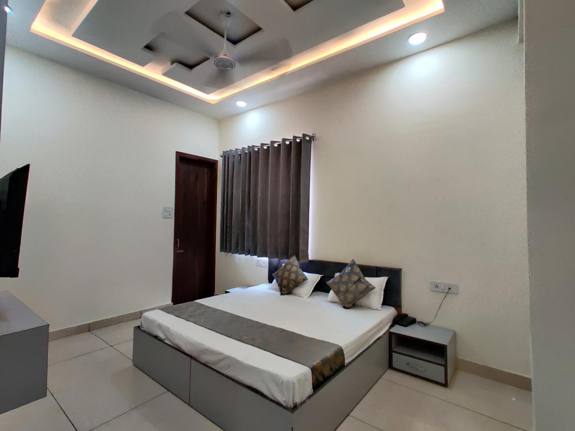 Himalya Boutique * Amritsar