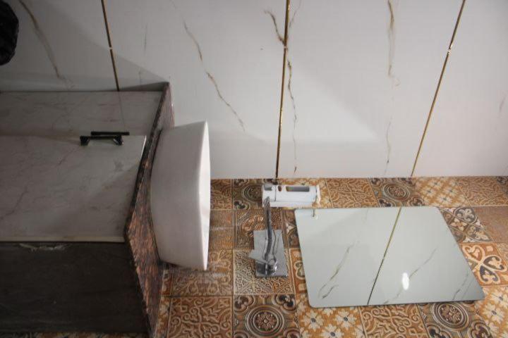 Blackwood Near Golden Temple -140 Mtrs Hotel 3*