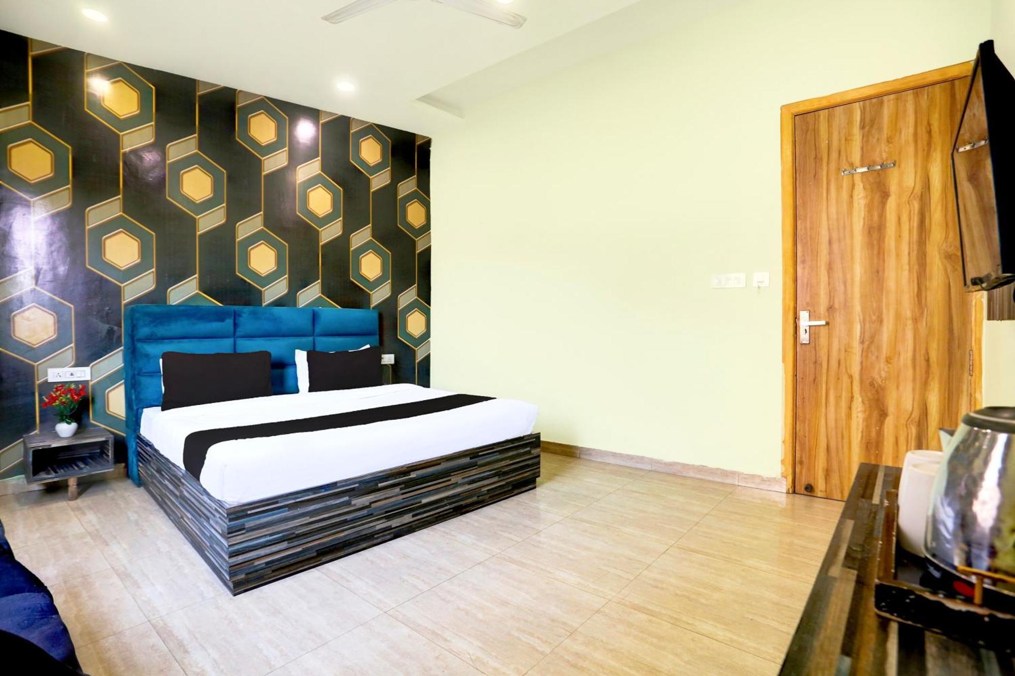 Hotel Super Townhouse Ajit Nagar Near Golden Temple *