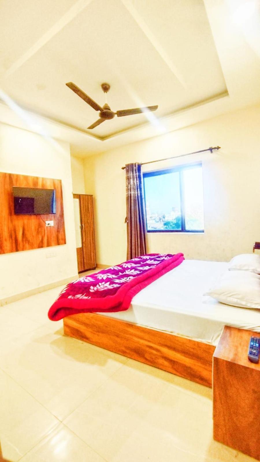 Kiara Guest house