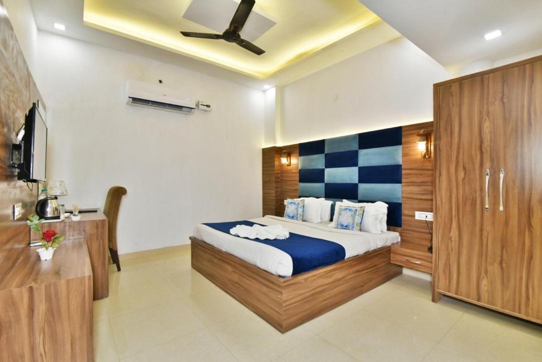 Hostel Hk's &