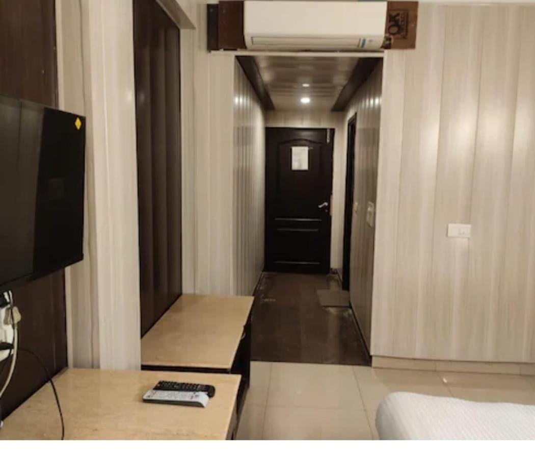 Hotel R S Residency 4*