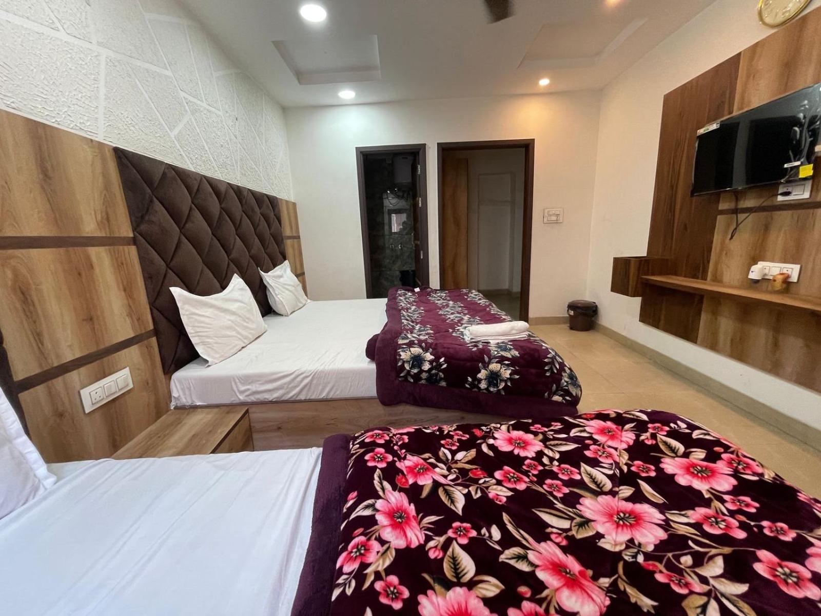 Bed & Breakfast Takkars Residency 5 Min Walk From Golden Temple