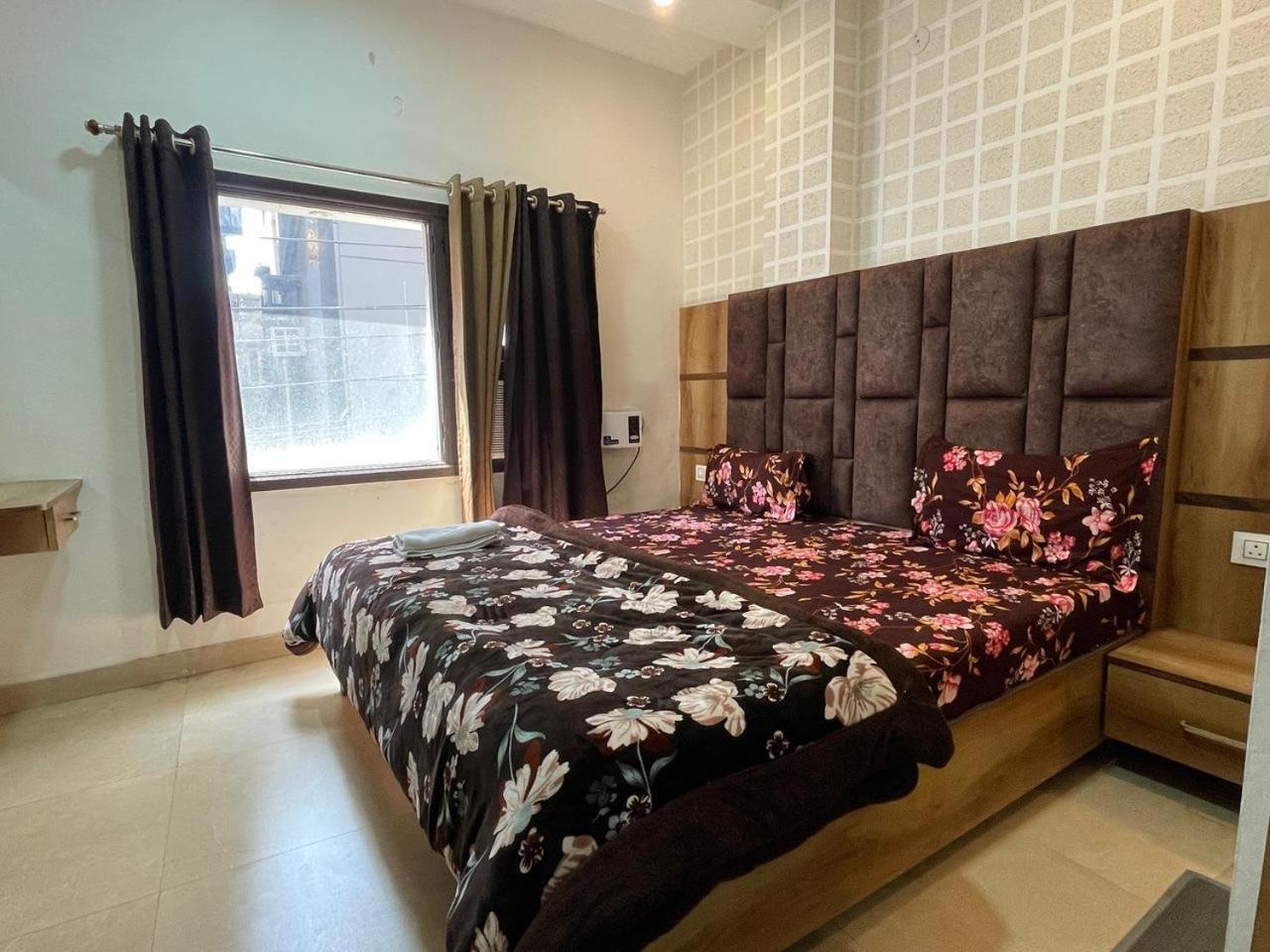 Bed & Breakfast Takkars Residency 5 Min Walk From Golden Temple *